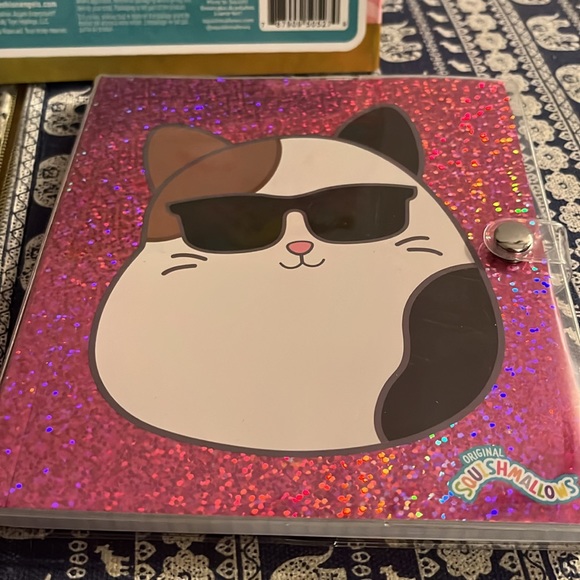 Squishmallows | Sticker and Mini Notebook Bundle - Picture 4 of 10